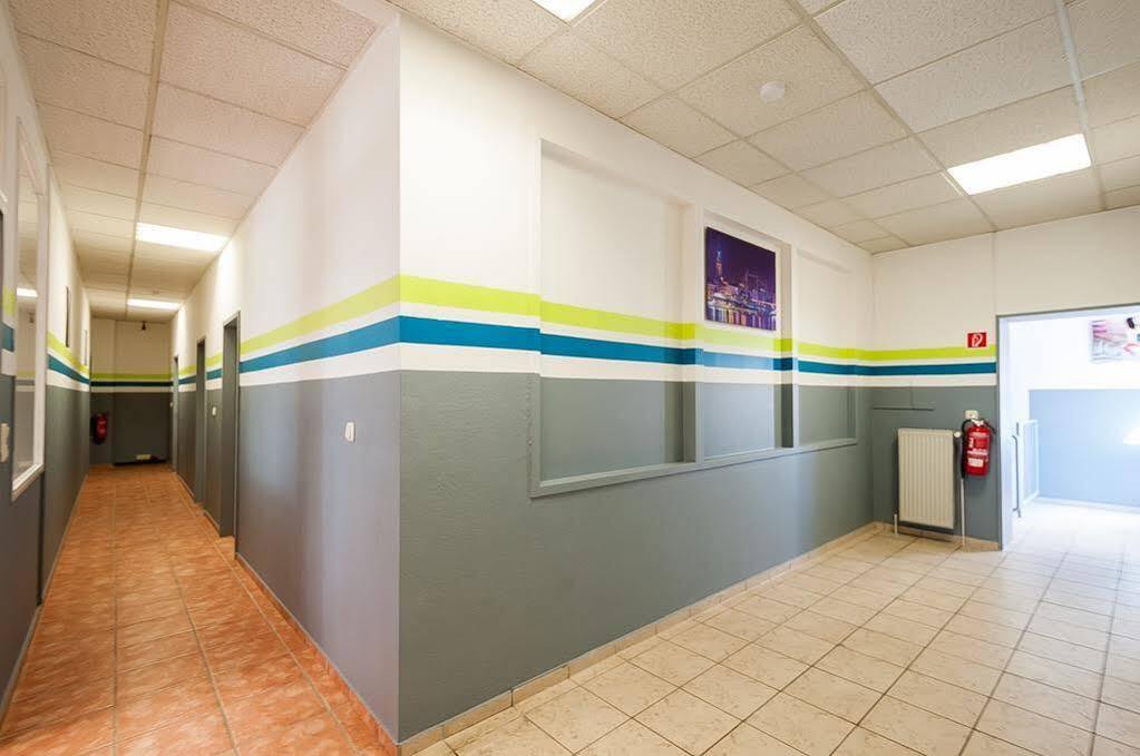 K 357 - Staffboarding - Personal- Und Monteurzimmervermietung Und Vermittlung In Hamburg Und Umgebung Exteriör bild